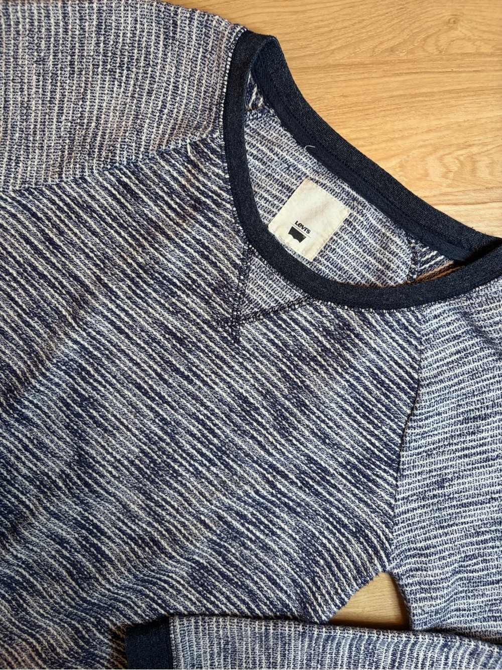 Levi's Blue & White Striped Raglan Women’s Sweatshirt Medium